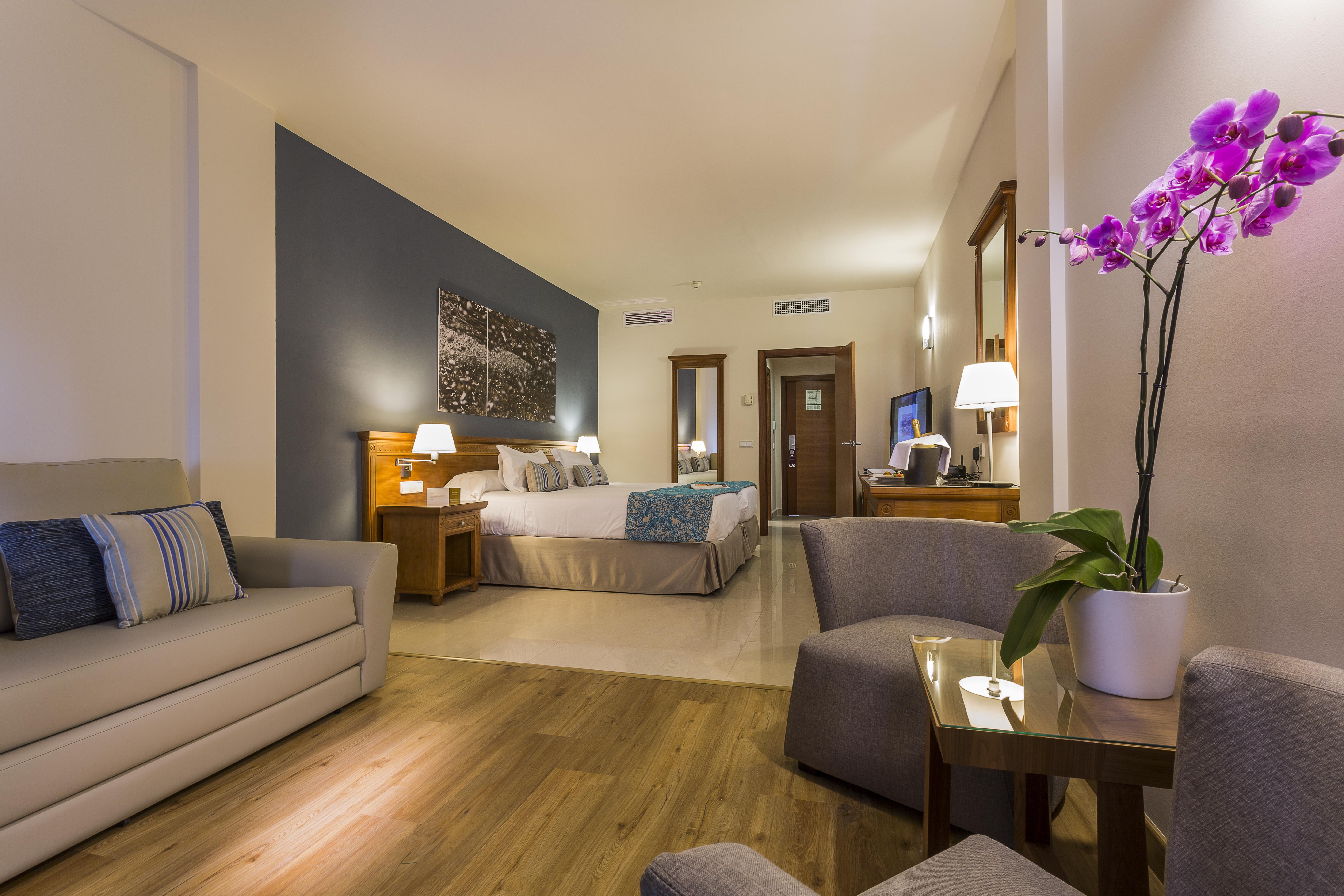 Grand Palladium Palace Ibiza Resort&Spa- All Inclusive Playa d'en Bossa Esterno foto Deluxe Room