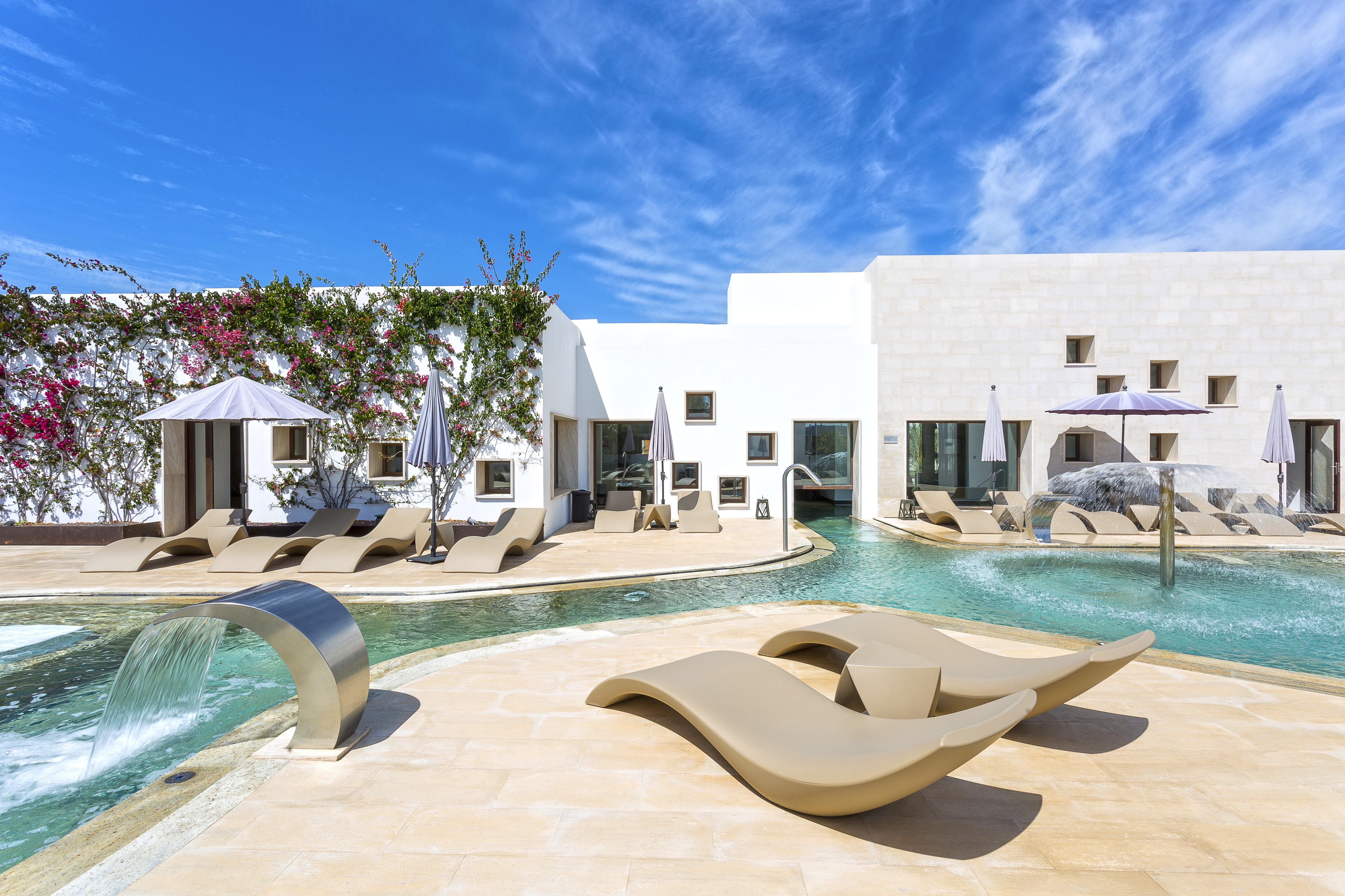 Grand Palladium Palace Ibiza Resort&Spa- All Inclusive Playa d'en Bossa Esterno foto The hotel's pool