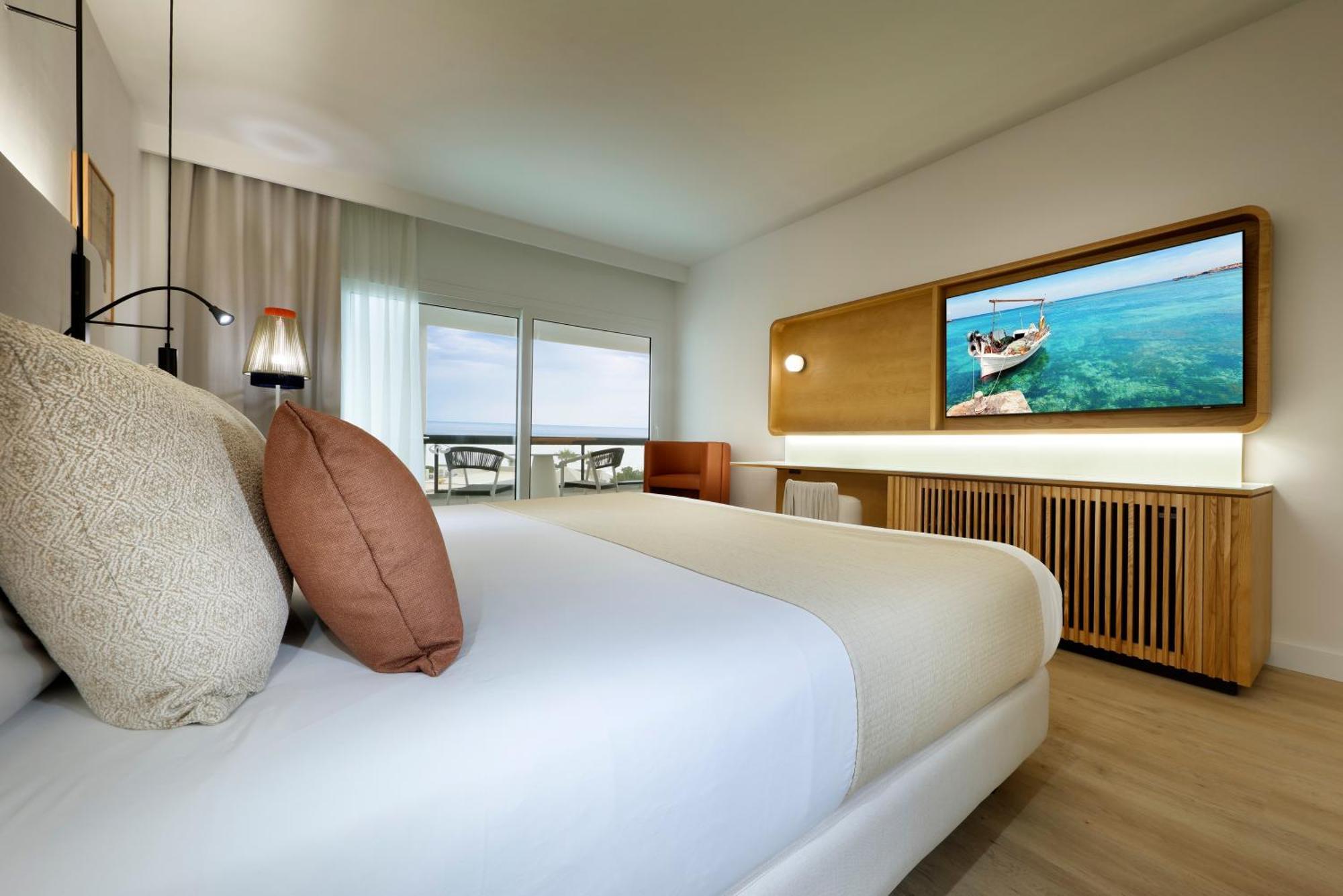Grand Palladium Palace Ibiza Resort&Spa- All Inclusive Playa d'en Bossa Esterno foto A room at the Hard Rock Hotel